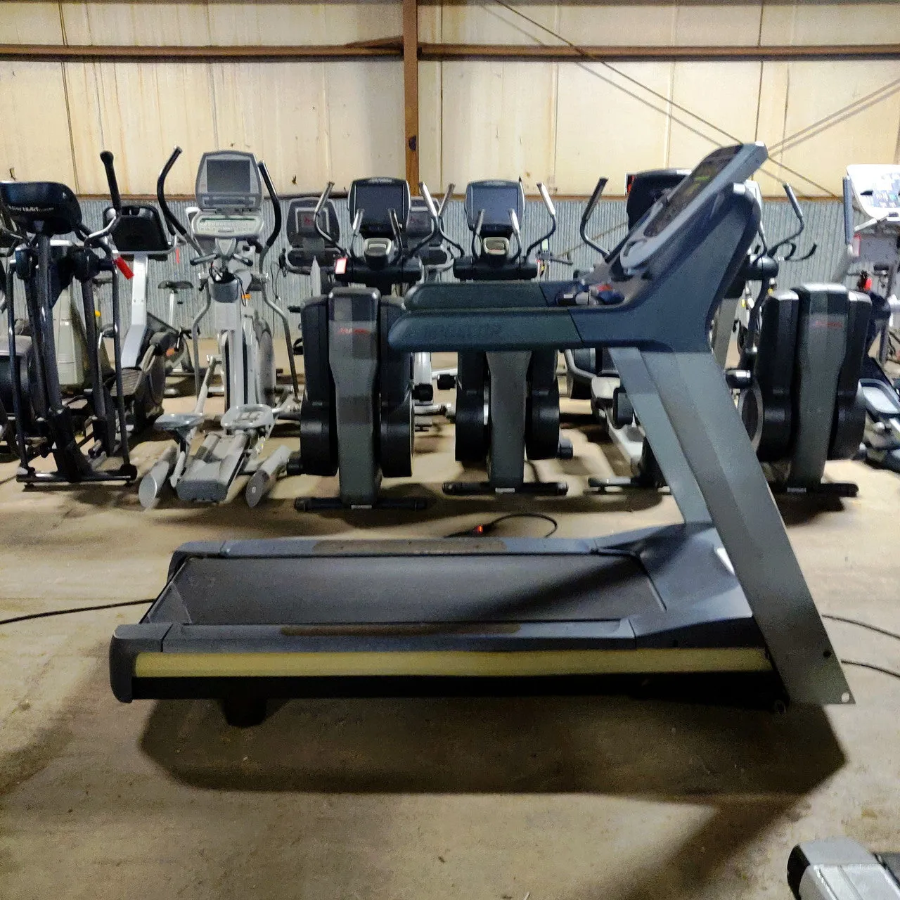 Refurbished Precor TRM Treadmill Commercial Grade 885/833/811