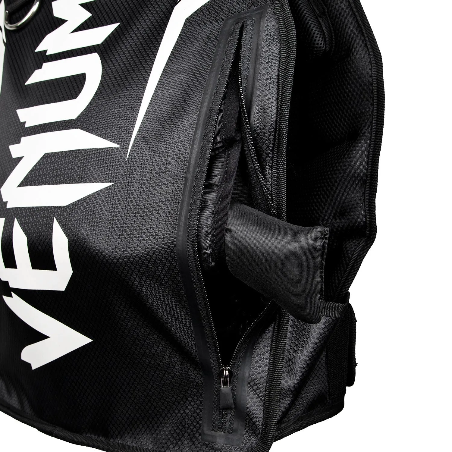 Venum Elite Weighted Vest - Black/White